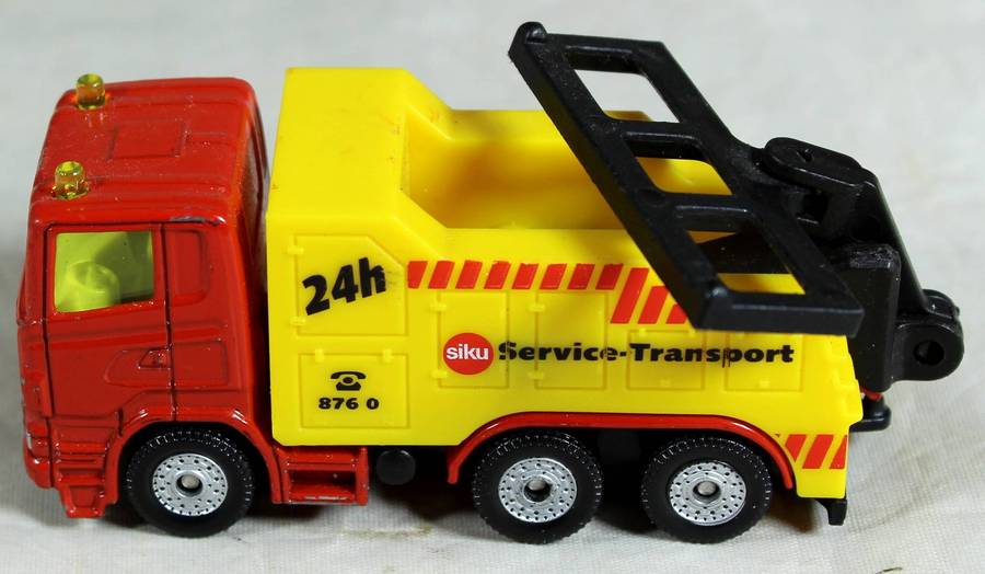 SIKU - tow truck