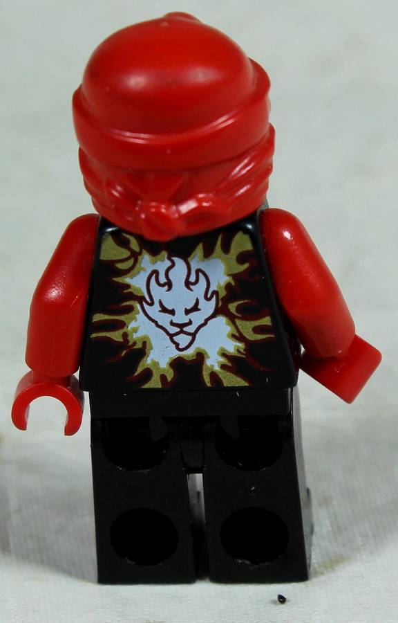 Miniature Lego figurine - Ninjago Kai (airjitzu) possetion