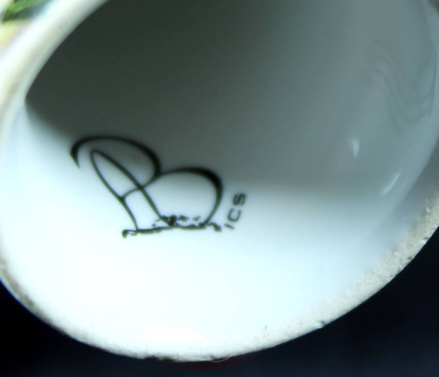 Porcelain thimble - AB - clown
