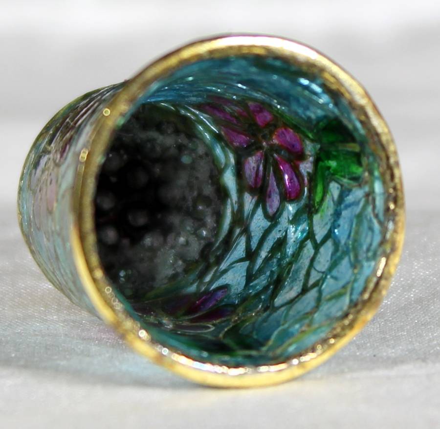 Glass Thimble - Gold Embelishments