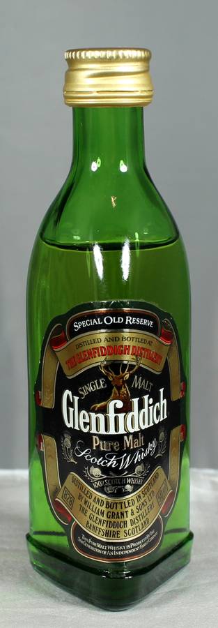 Mini liquor bottle - Glenfiddich whisky