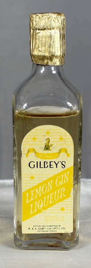 Mini liquor bottle - Gilbeys - Lemon gin liqueur
