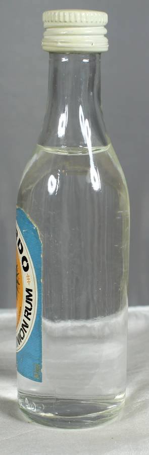 Mini liquor bottles - Ricardo - Dominian rum