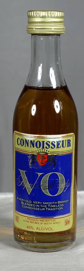 Mini liquor bottles - Connoissier brandy