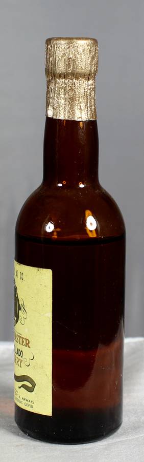 Mini liquor bottles - Old Master - Amontillado sherry