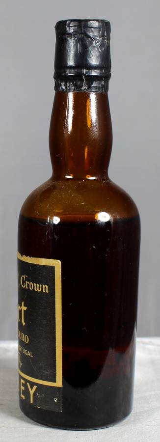 Mini liquor bottles - Gilbey's - Porto Alto Duoro