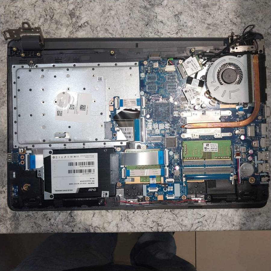 HP 250 G6 laptop - for parts