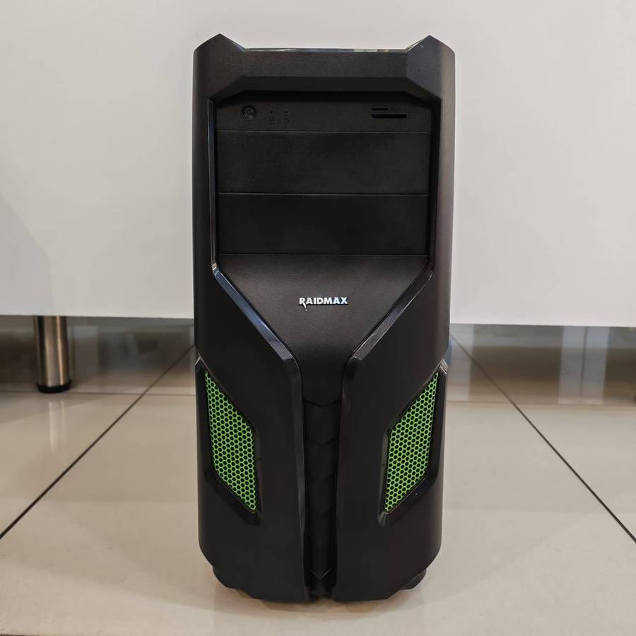 Raidmax Mid Tower chassis