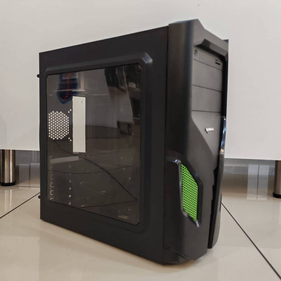 Raidmax Mid Tower chassis