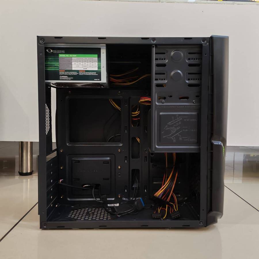 Raidmax Mid Tower chassis