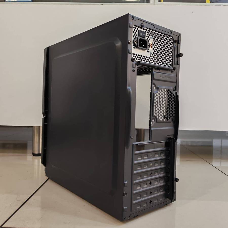 Raidmax Mid Tower chassis