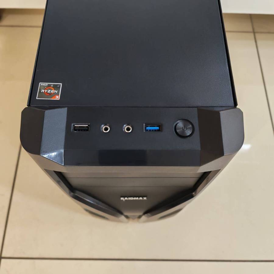 Raidmax Mid Tower chassis