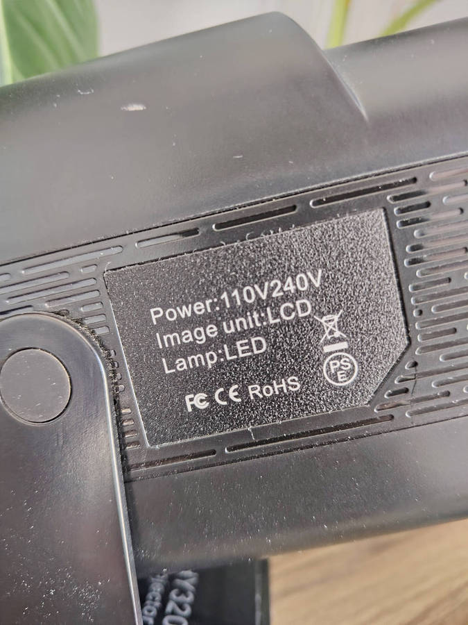 HY320 4K Projector