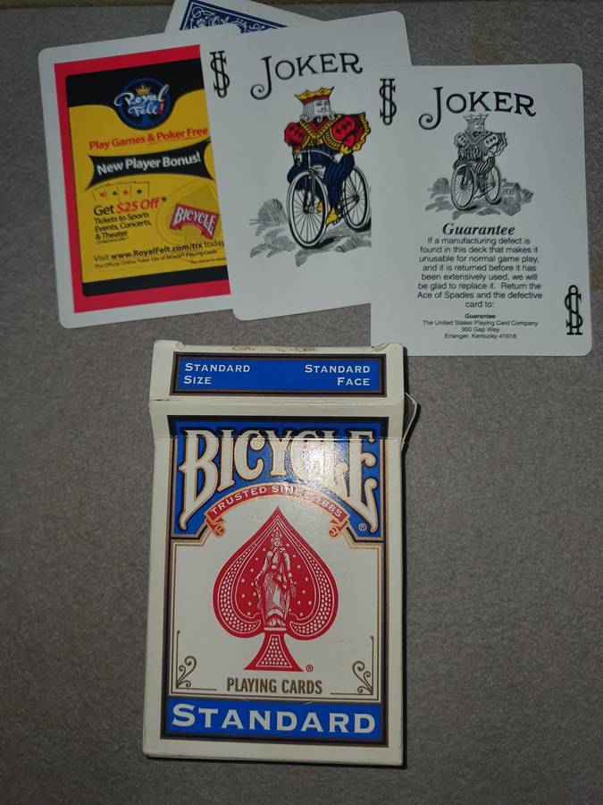 Playing cards Theory11 and Bicycle
