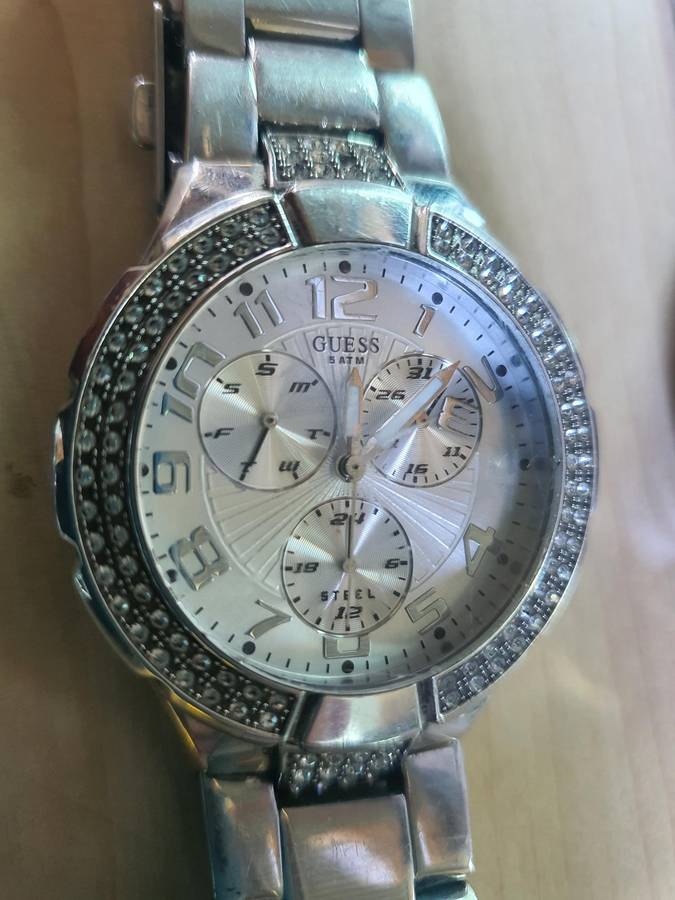 Lot off 4 watches, for repairs, or parts.