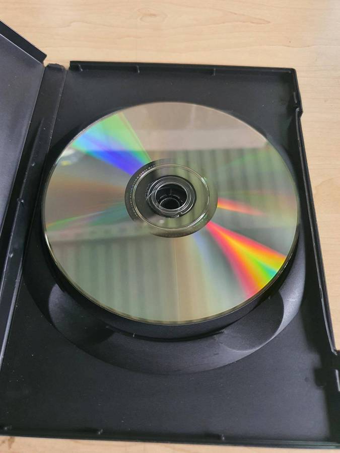 Harrison Ford is The Fugitive DVD