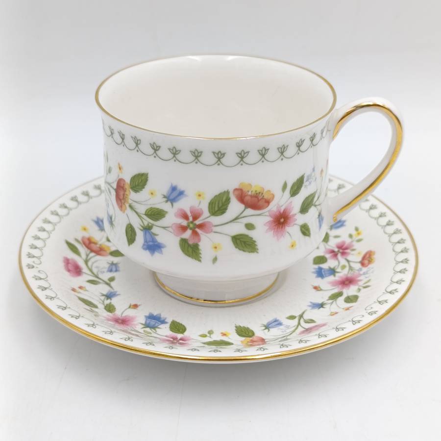 Paragon Anastasia Porcelain duo