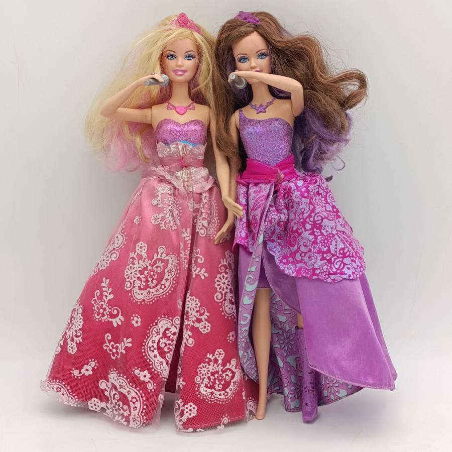 Barbie The princess and the popstar - Tori and Keira - one shoe missing
