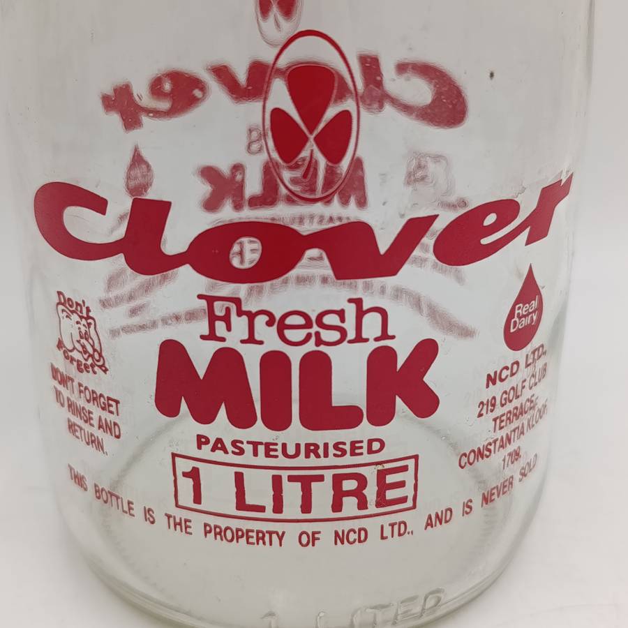 Vintage Clover Milk 1 Liter glass bottle