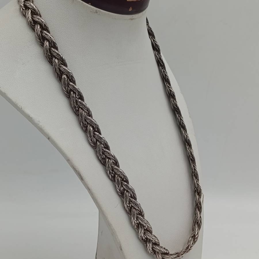 Beautiful heavy twisted Sterling silver necklace - weighs 73.5g -length 50cm