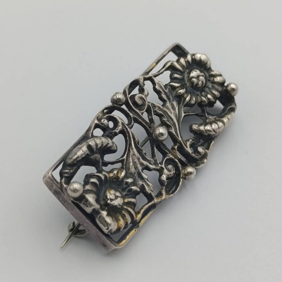 Sterling silver vintage Candida brooch 16.8g