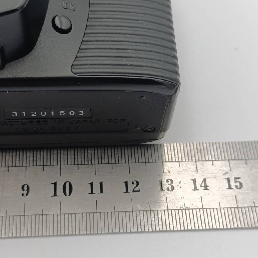 Vintage Leica AF-CI 35mm point and shoot camera - needs new battery