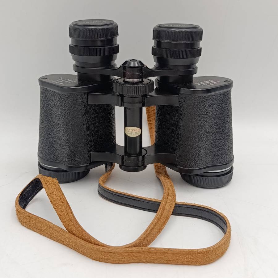 Vintage AsahI Pentax 8 x 30 binoculars in case - excellent condition