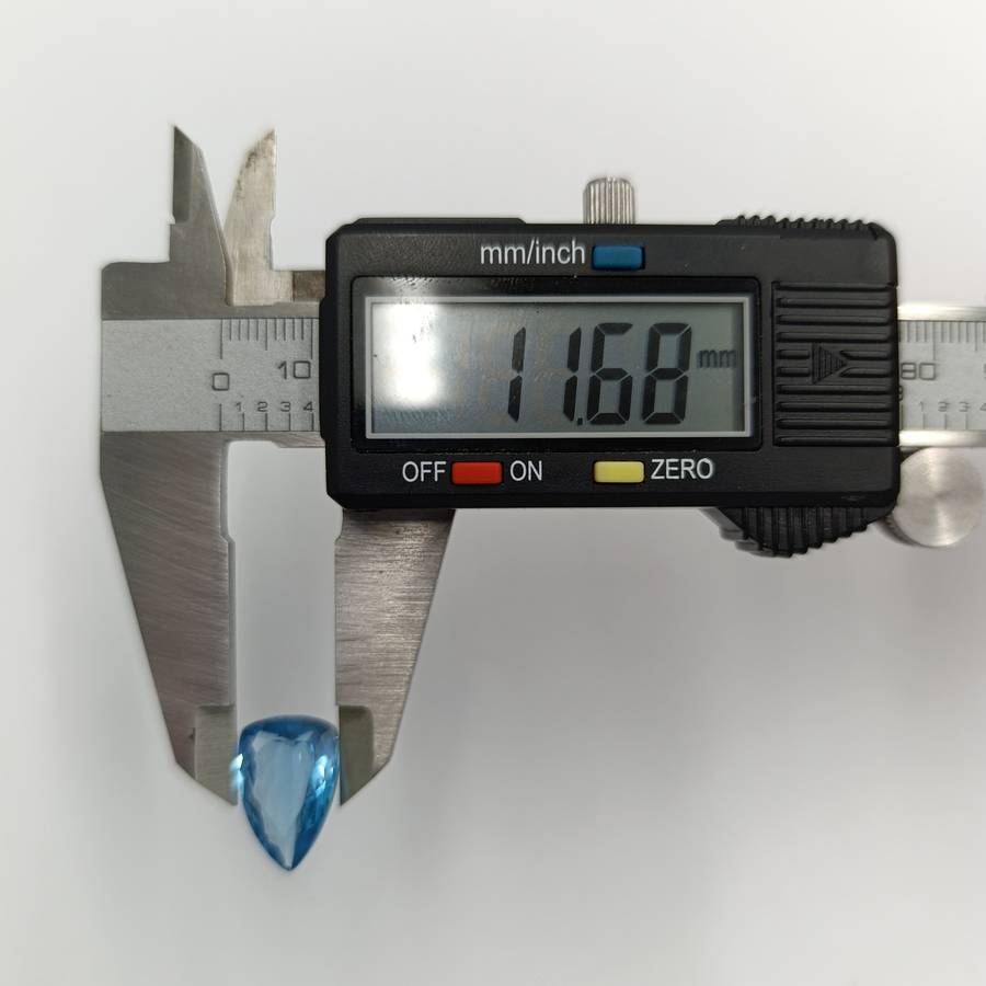 Beautiful blue teardrop topaz of 9,18ct