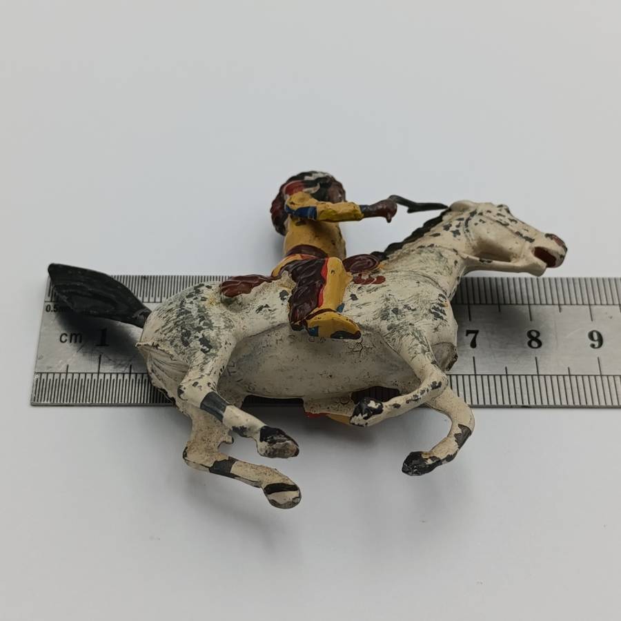 Britains Ltd North American Indian warrior on horse lead soldier