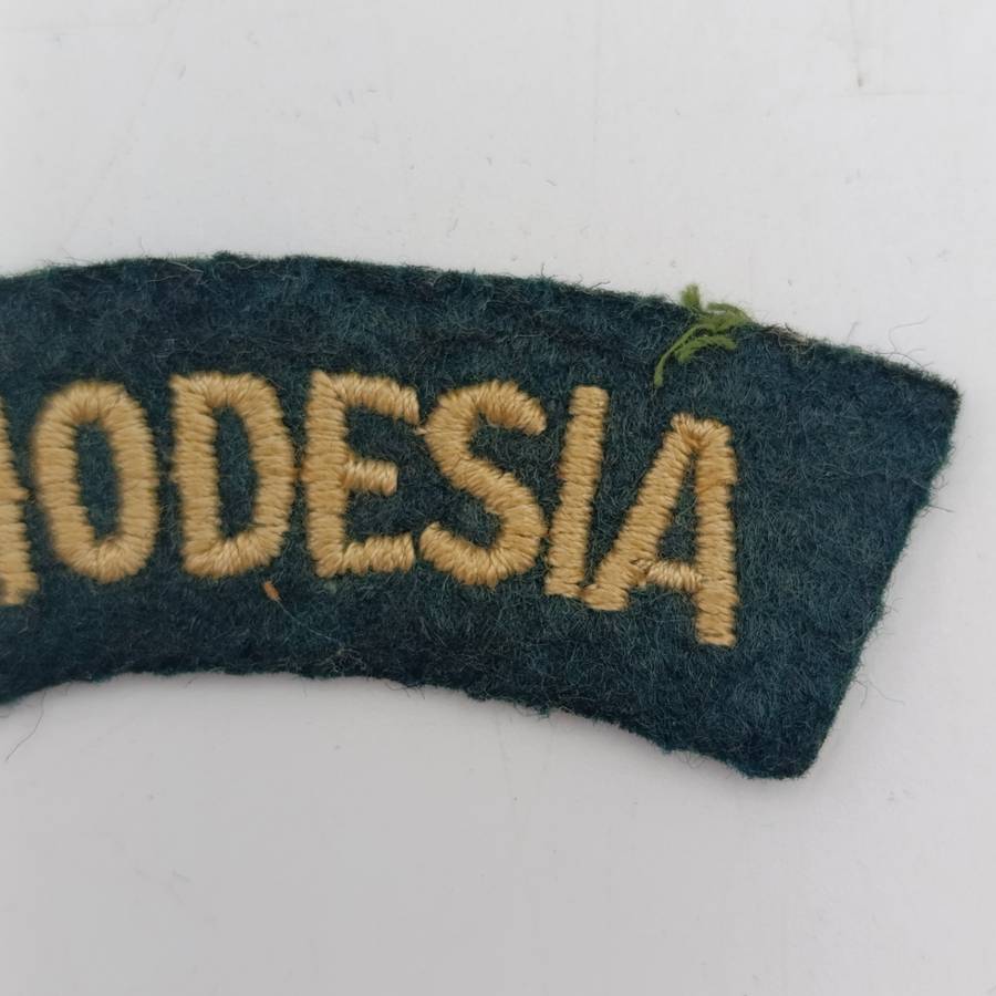 Pair of Rhodesian Army cloth shoulder titles