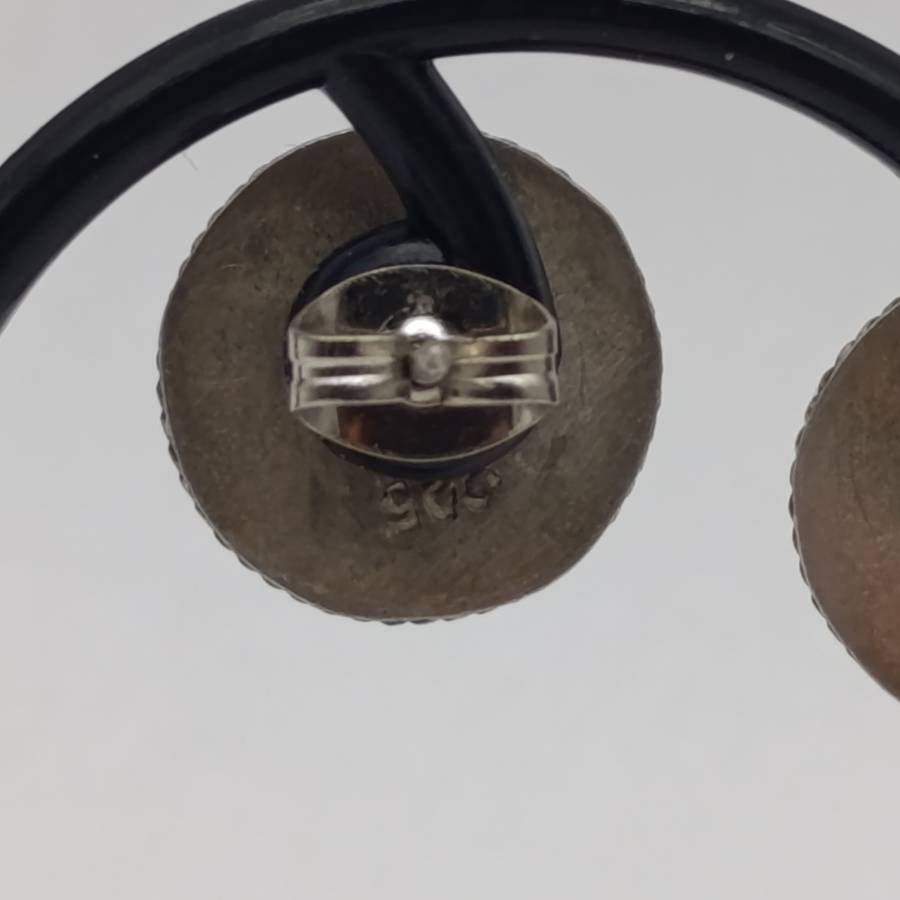 Pair of vintage Sterling silver earrings with gold clad centre - weighs 2.0g