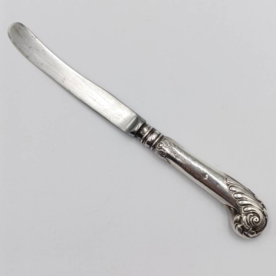 Set of 6 Antique Mappin and WEBB knives with hallmarked silver handles