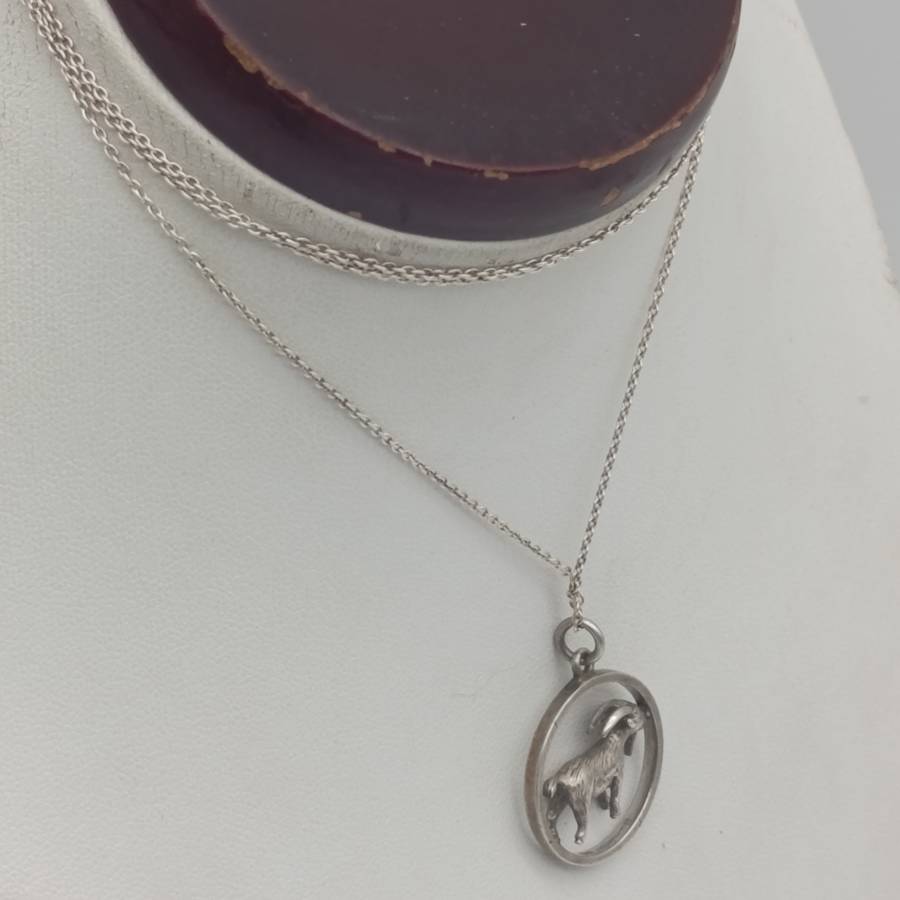 Sterling silver necklace with goat pendant - weighs 5.9g