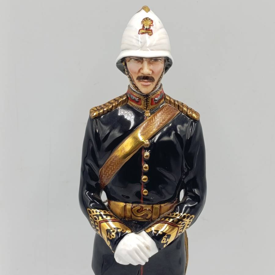 Michael J. Sutty Cape Artillery officer porcelain figurine - #5 of 250 - missing sword