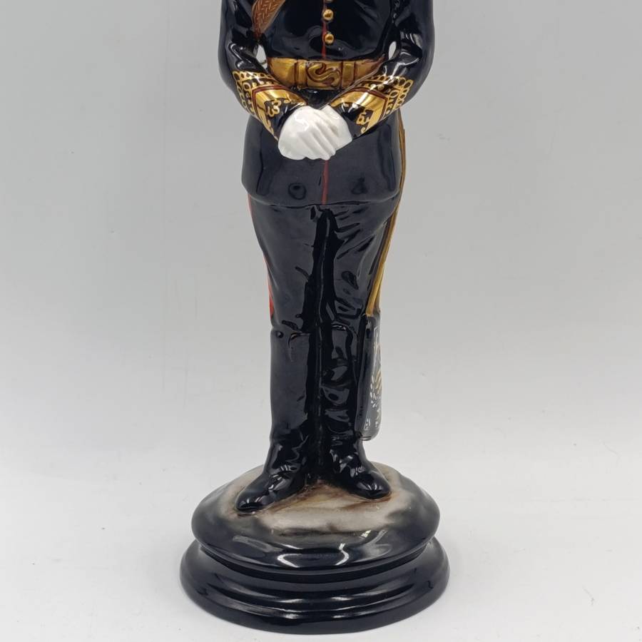 Michael J. Sutty Cape Artillery officer porcelain figurine - #5 of 250 - missing sword