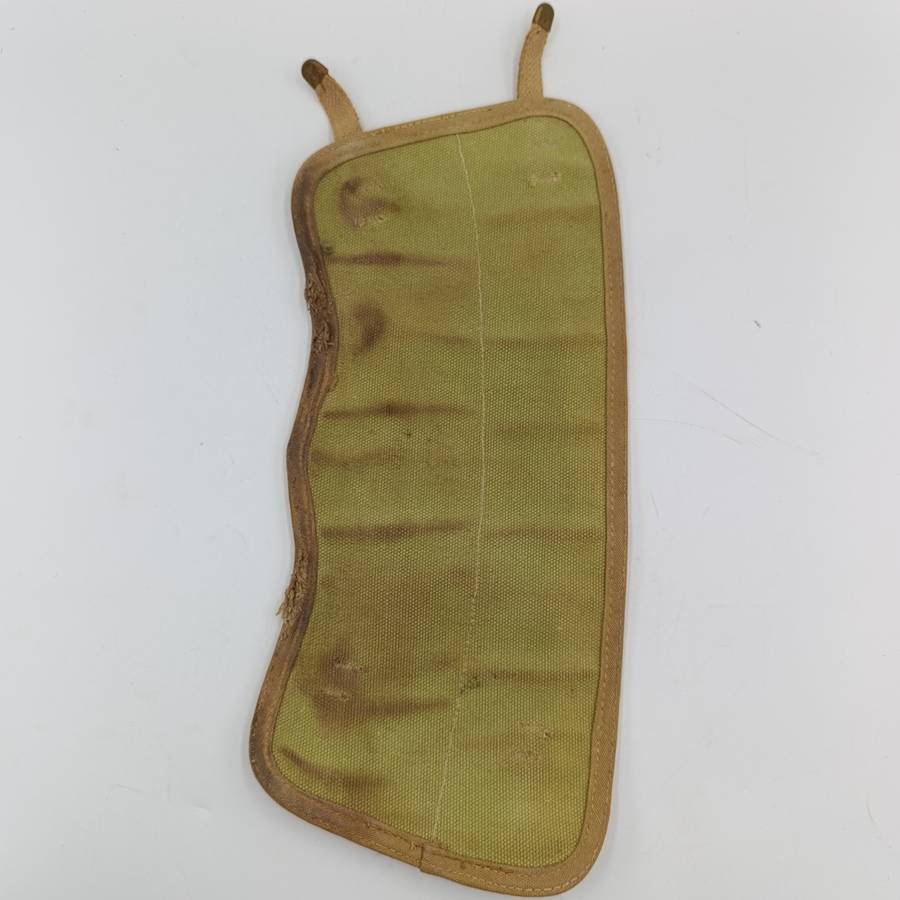 Pair of SADF puttees - green