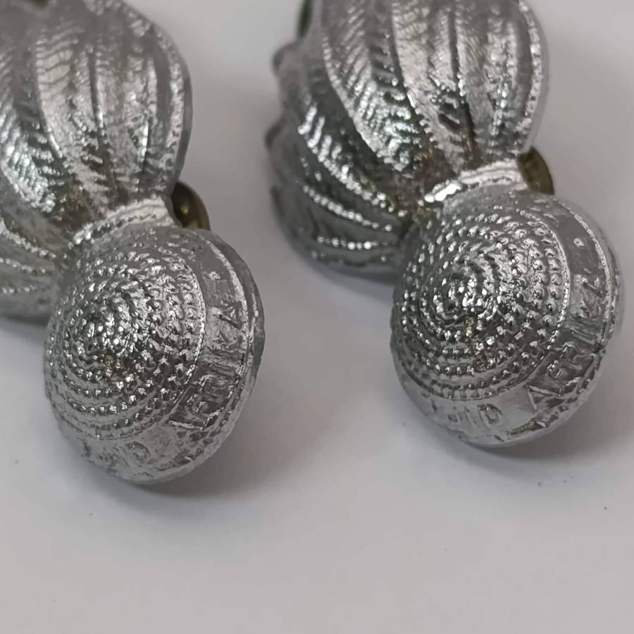 Pair of SA Engineers collar badges