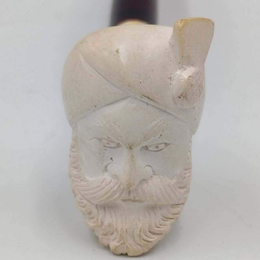 Beautiful vintage hand carved meerschaum smoking pipe