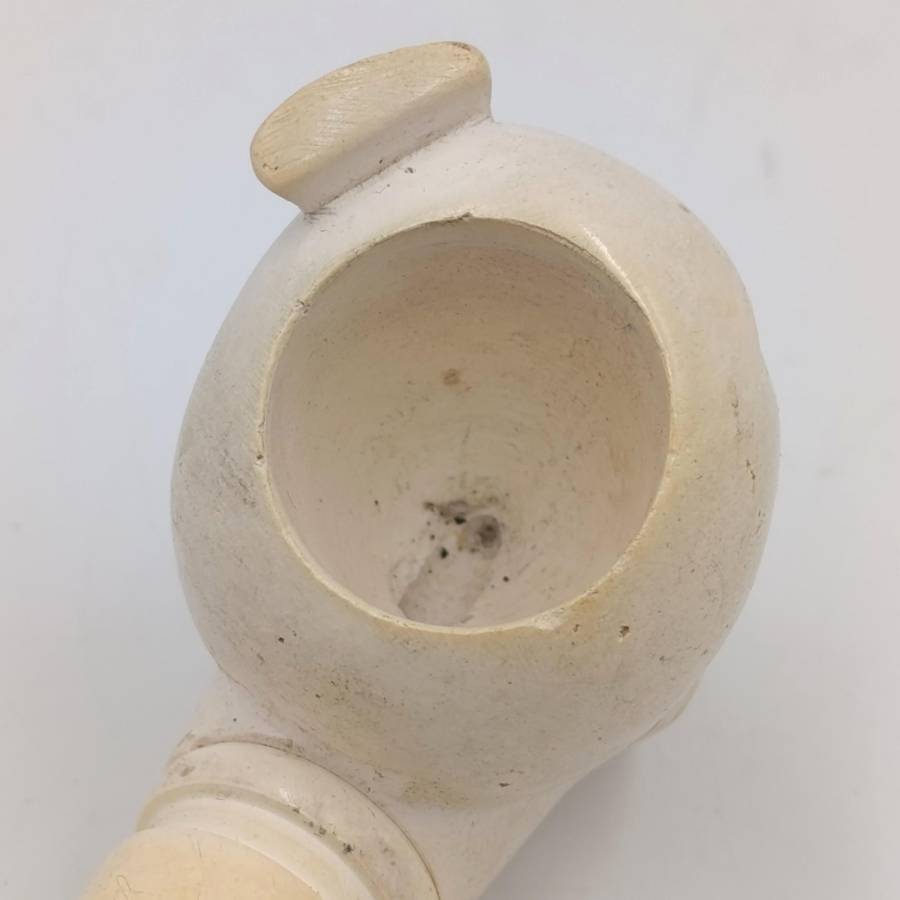 Beautiful vintage hand carved meerschaum smoking pipe