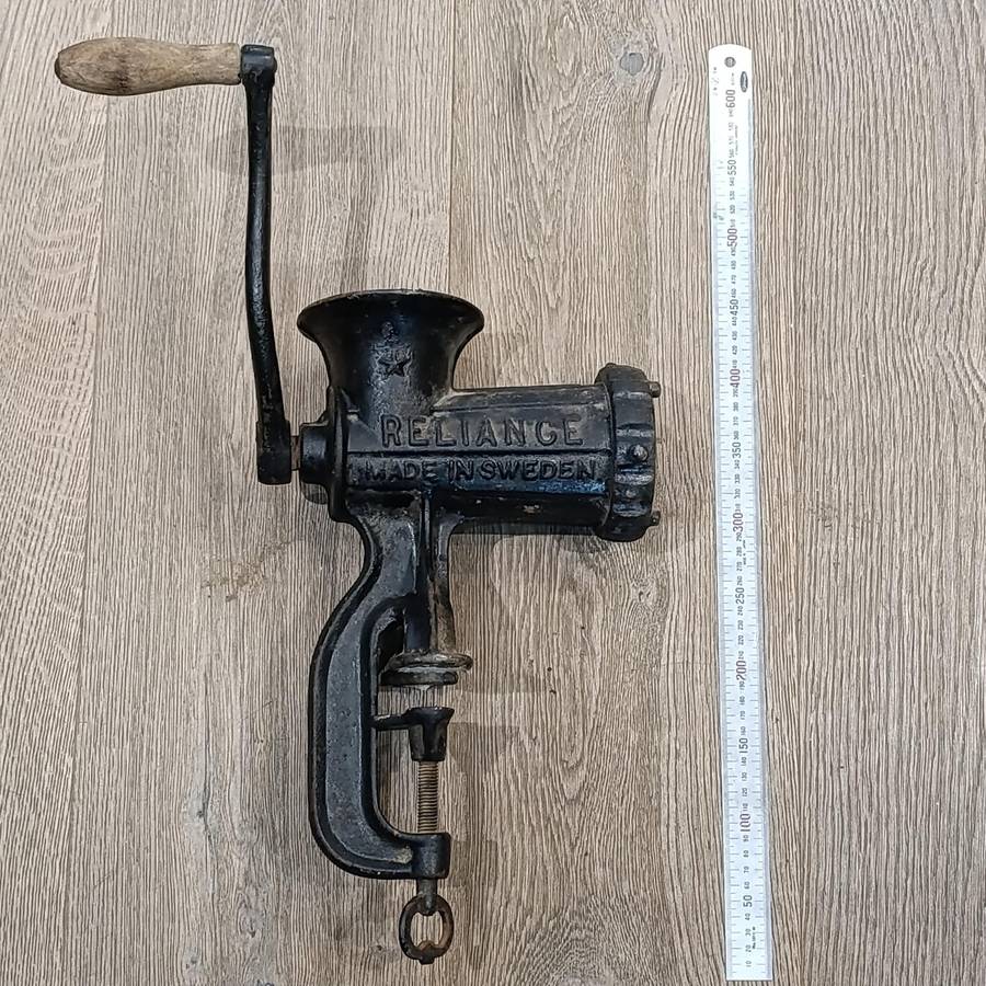 Vintage Reliance Husqvarna No.20 meat mincer