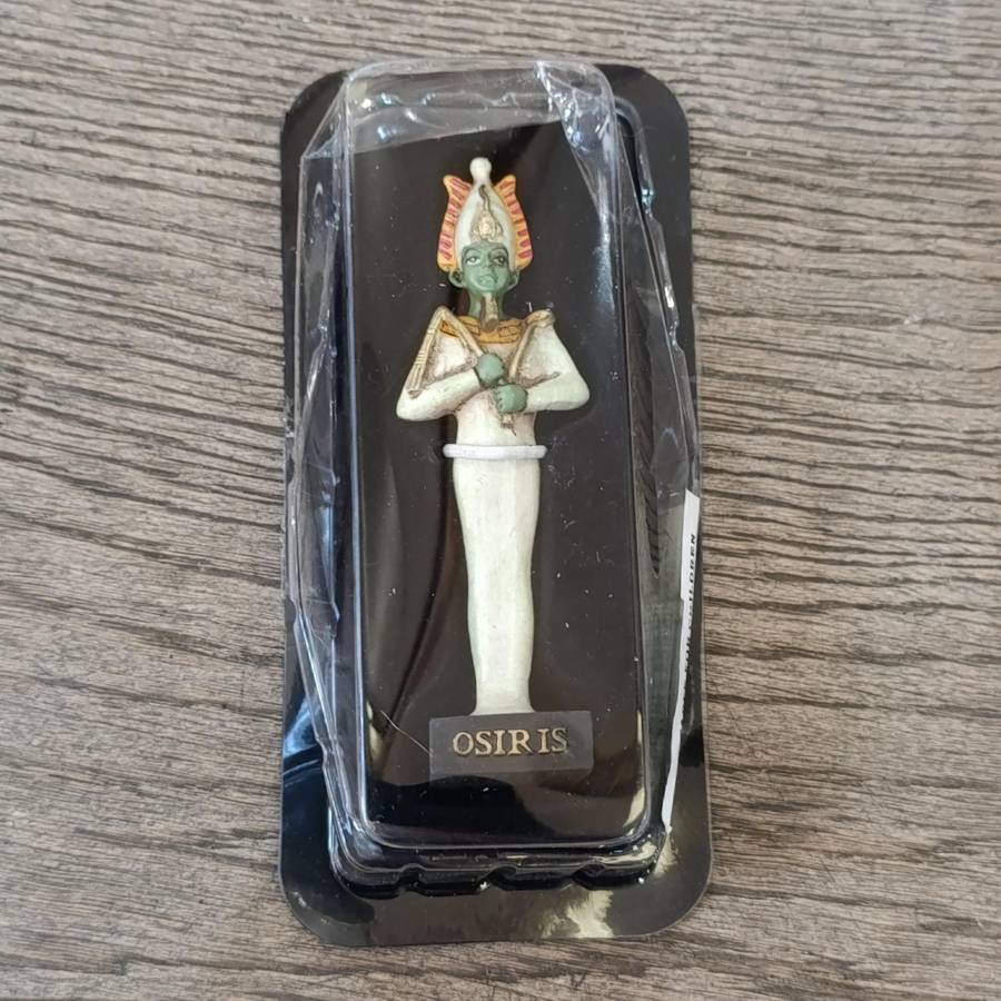 Lot of 5 gods of Ancient Egypt figrines with magazines