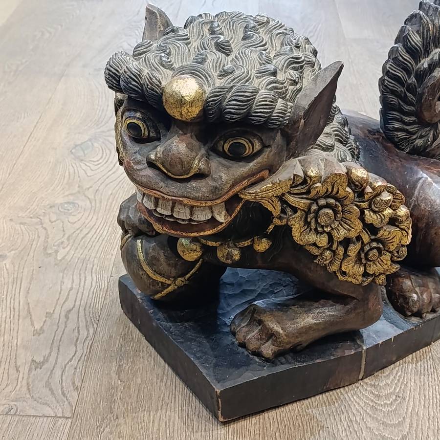 Pair of Large Chinese Foo dogs sculptures - wooden