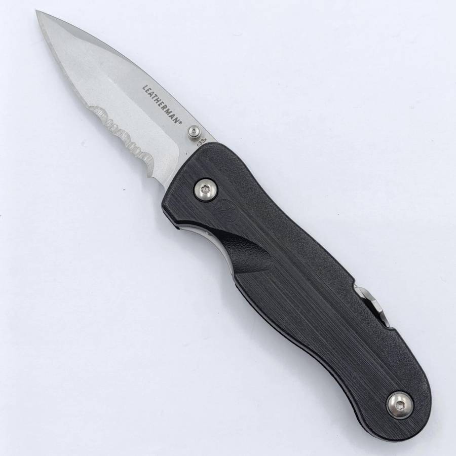 Leatherman C33X black knife with caribiner clip