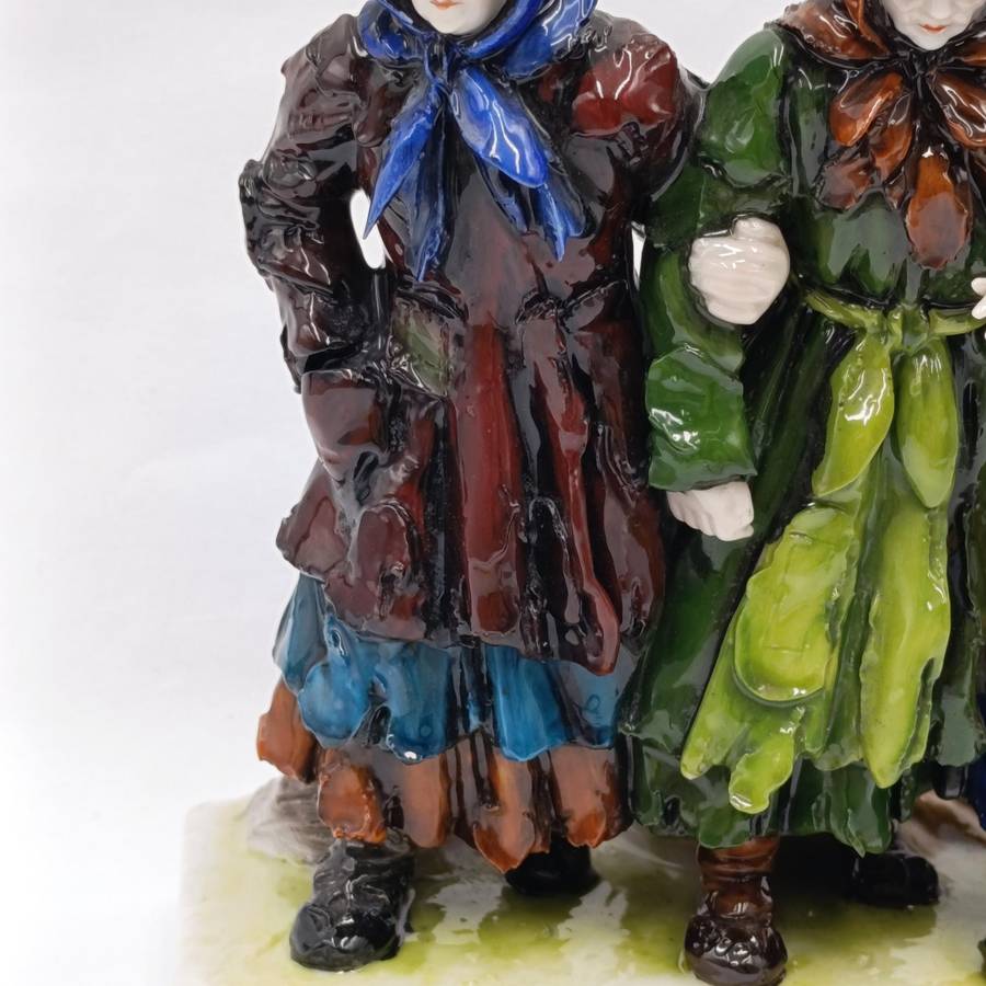 Vintage Kister porcelain old ladies porcelain figurine