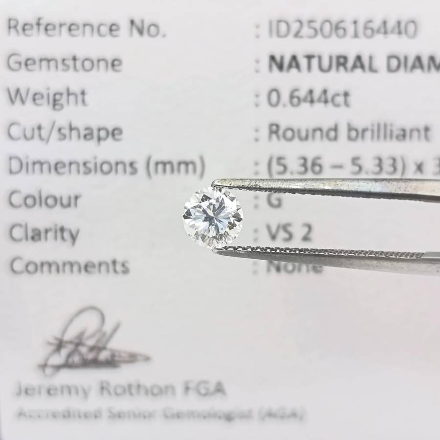 Natural Round Brilliant Diamond of 0,644ct - Colour G, clarity VS 2 - with GEMLAB certificate