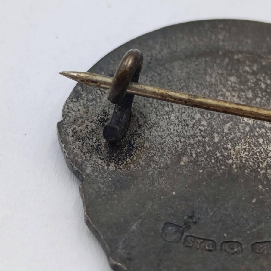 1952 Van Riebeeck Festival Volkspele pin badge