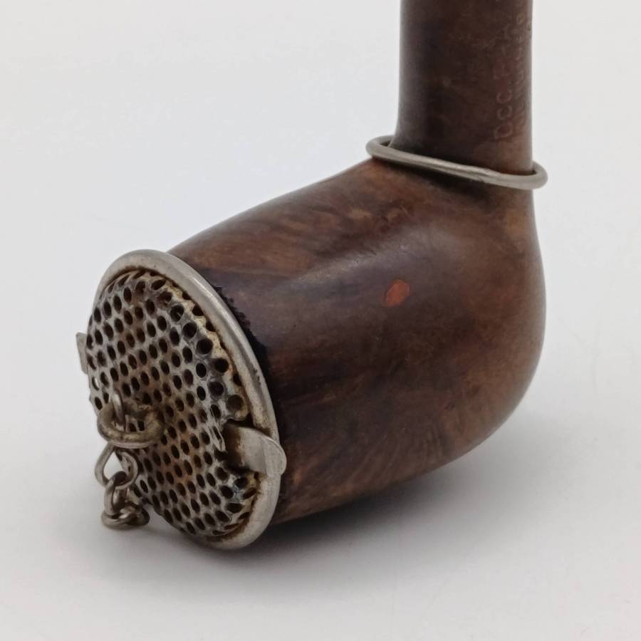 Vintage Doc Frazer smoking pipe with cap