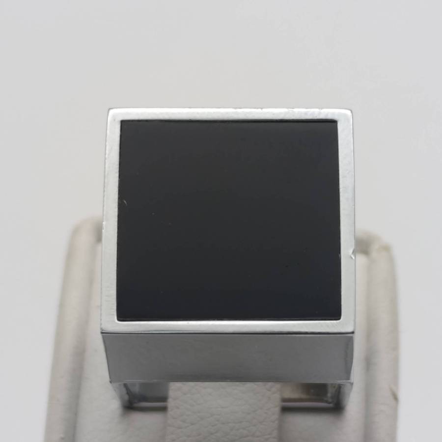 Anton Bribresca ring with black insert in original holder