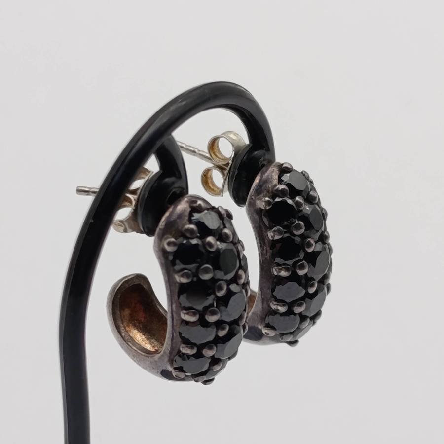 Sterling silver and ONYX pair of earrings