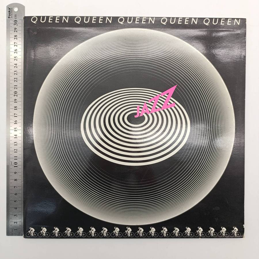 Record  Queen  Jazz Label: EMI ( Scarce ) Released 1978 South Africa  Original Inner present